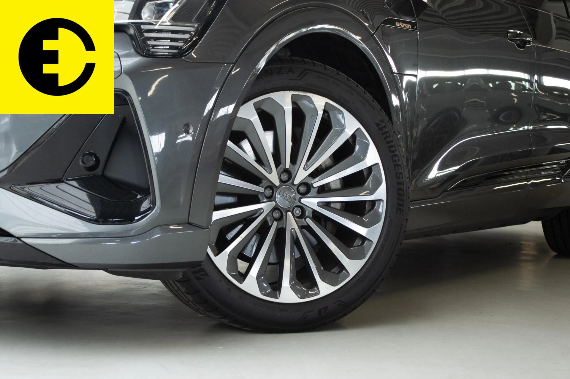 Hoofdafbeelding Audi e-tron