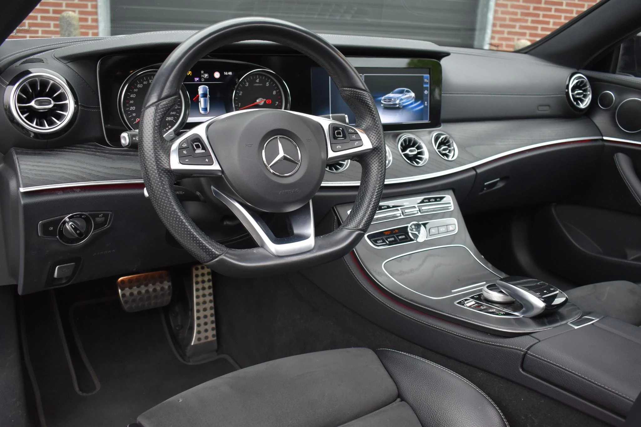Hoofdafbeelding Mercedes-Benz E-Klasse