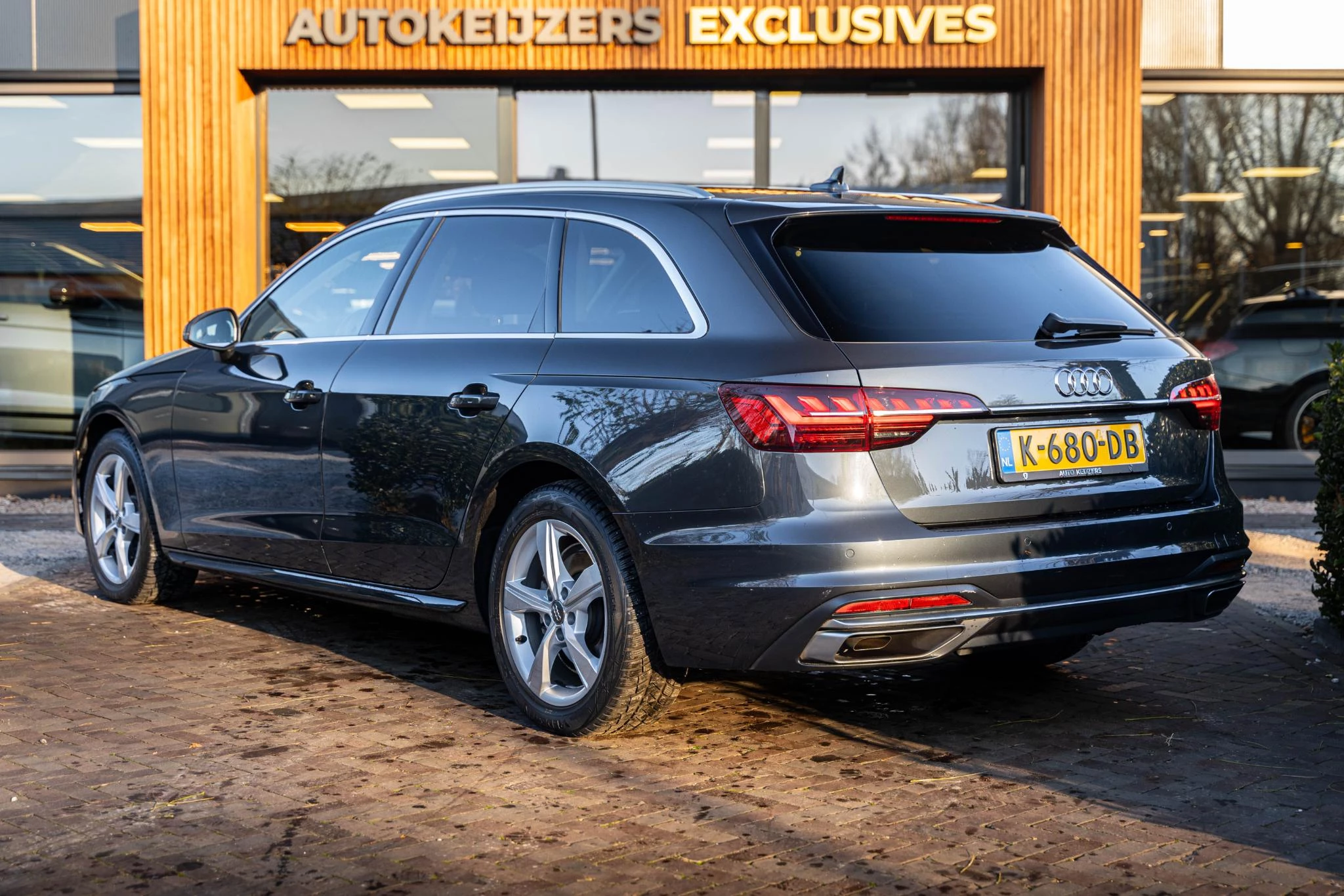 Hoofdafbeelding Audi A4