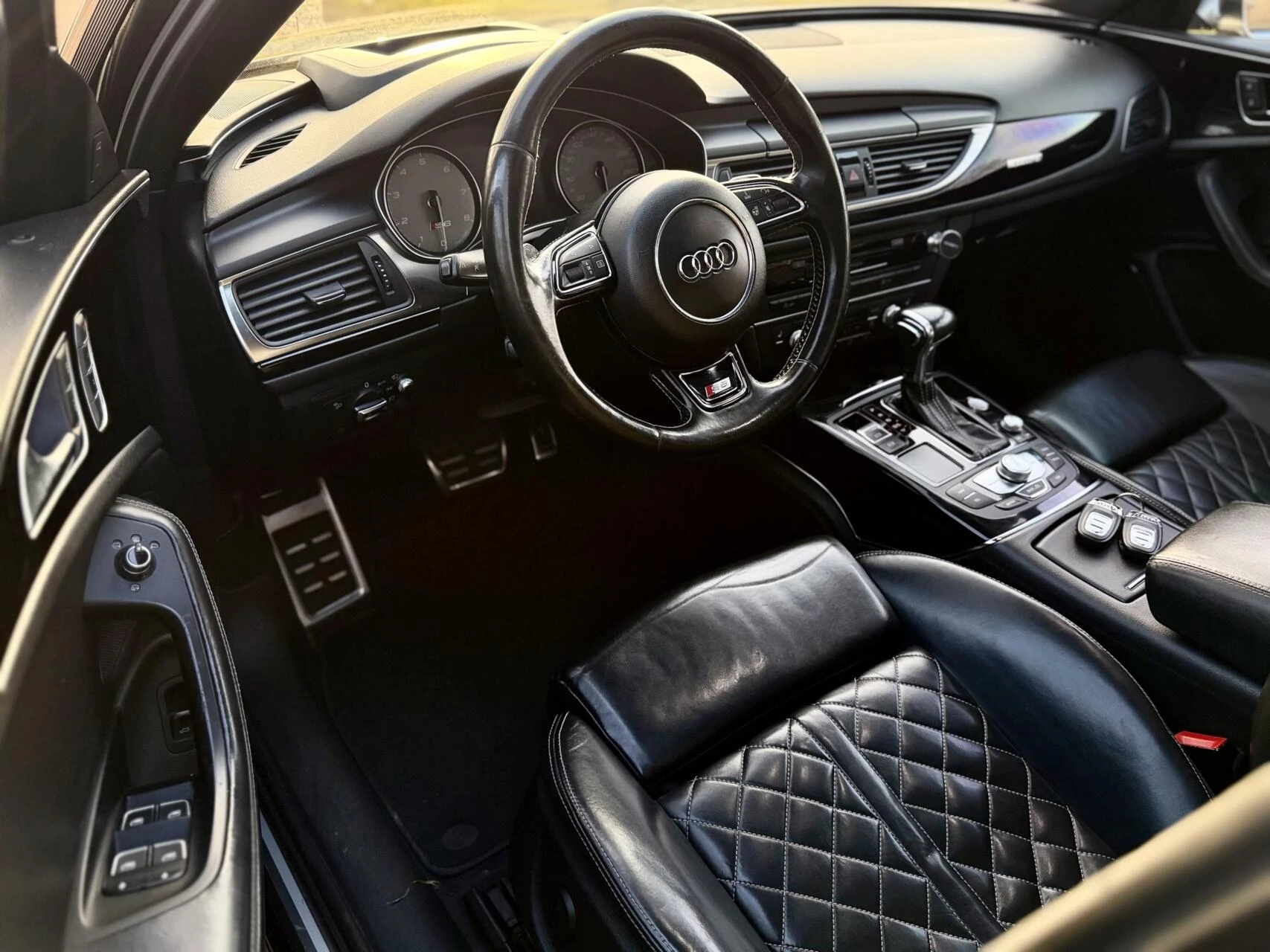 Hoofdafbeelding Audi S6