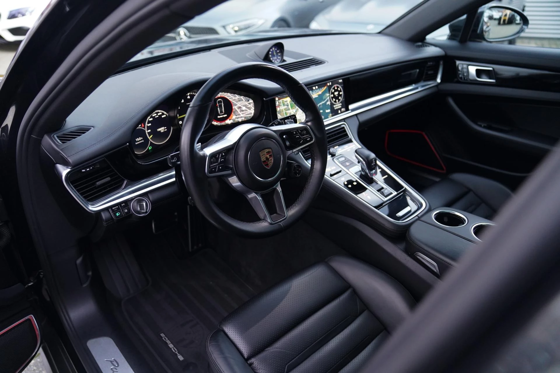 Hoofdafbeelding Porsche Panamera