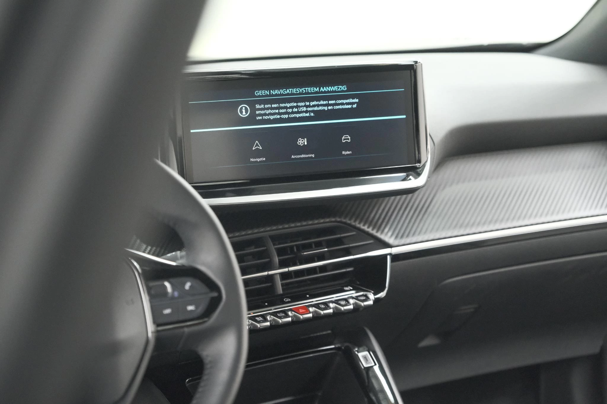 Hoofdafbeelding Peugeot e-2008