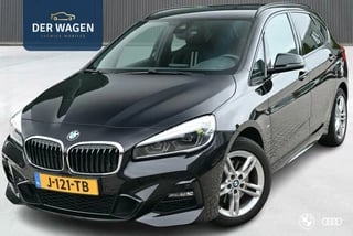 Hoofdafbeelding BMW 2 Serie BMW 220i Active Tourer High Executive M Sport | ACC | Trekhaak | Camera | DAB+