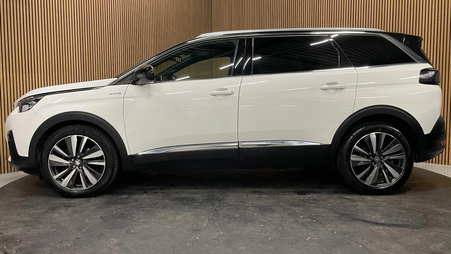 Hoofdafbeelding Peugeot 5008