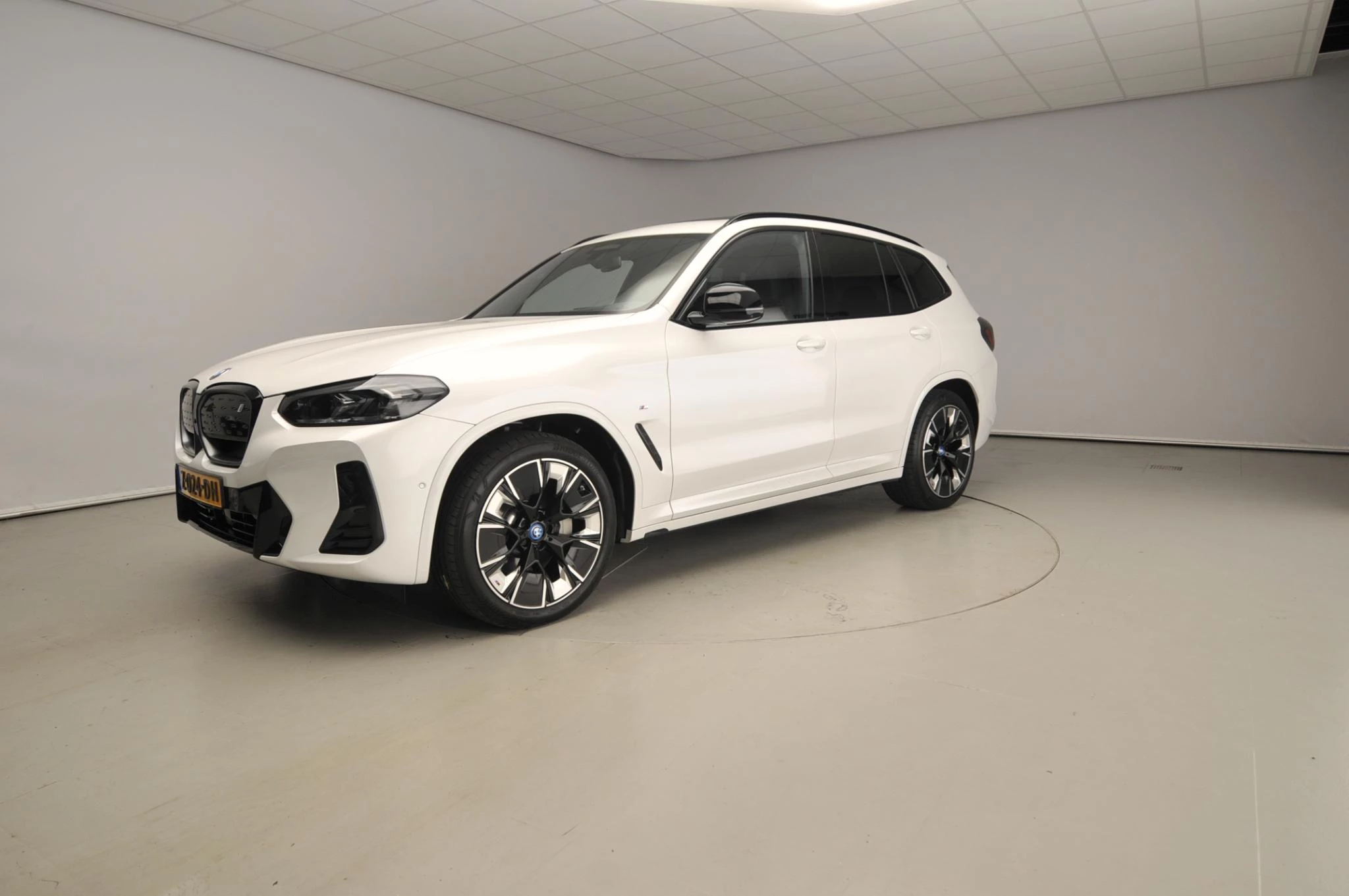 Hoofdafbeelding BMW iX3