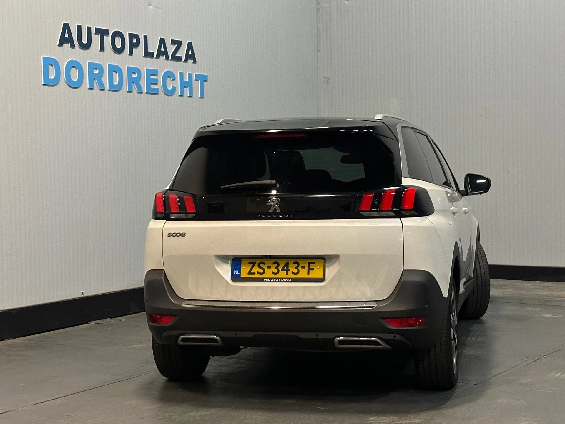 Hoofdafbeelding Peugeot 5008