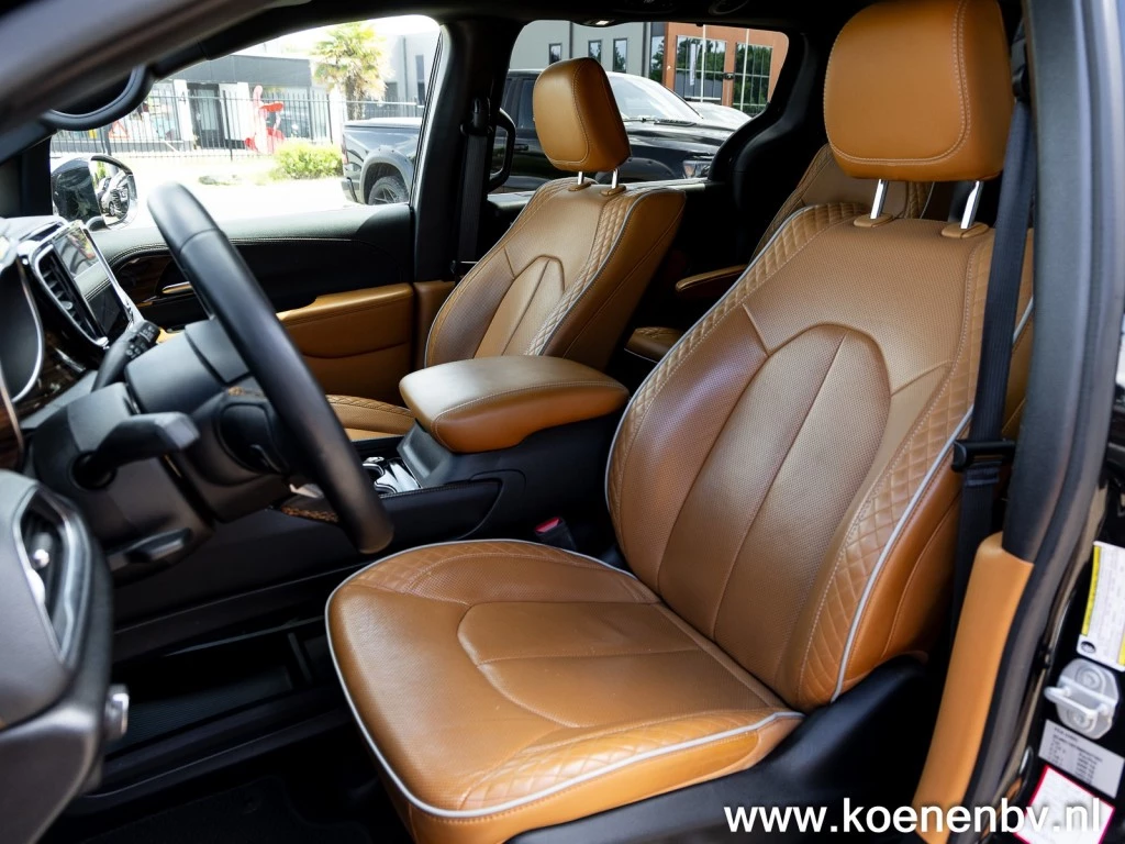Hoofdafbeelding Chrysler Pacifica