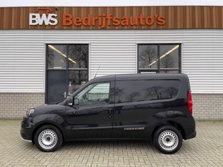 Hoofdafbeelding Fiat Doblò Fiat Doblò Cargo 1.6 MJ L1H1 S Trekking / vaste prijs rijklaar € 13.950 ex btw / lease vanaf € 256 / airco / cruise control / zwart metallic / Apple Carplay Android Auto / euro 6 diesel !