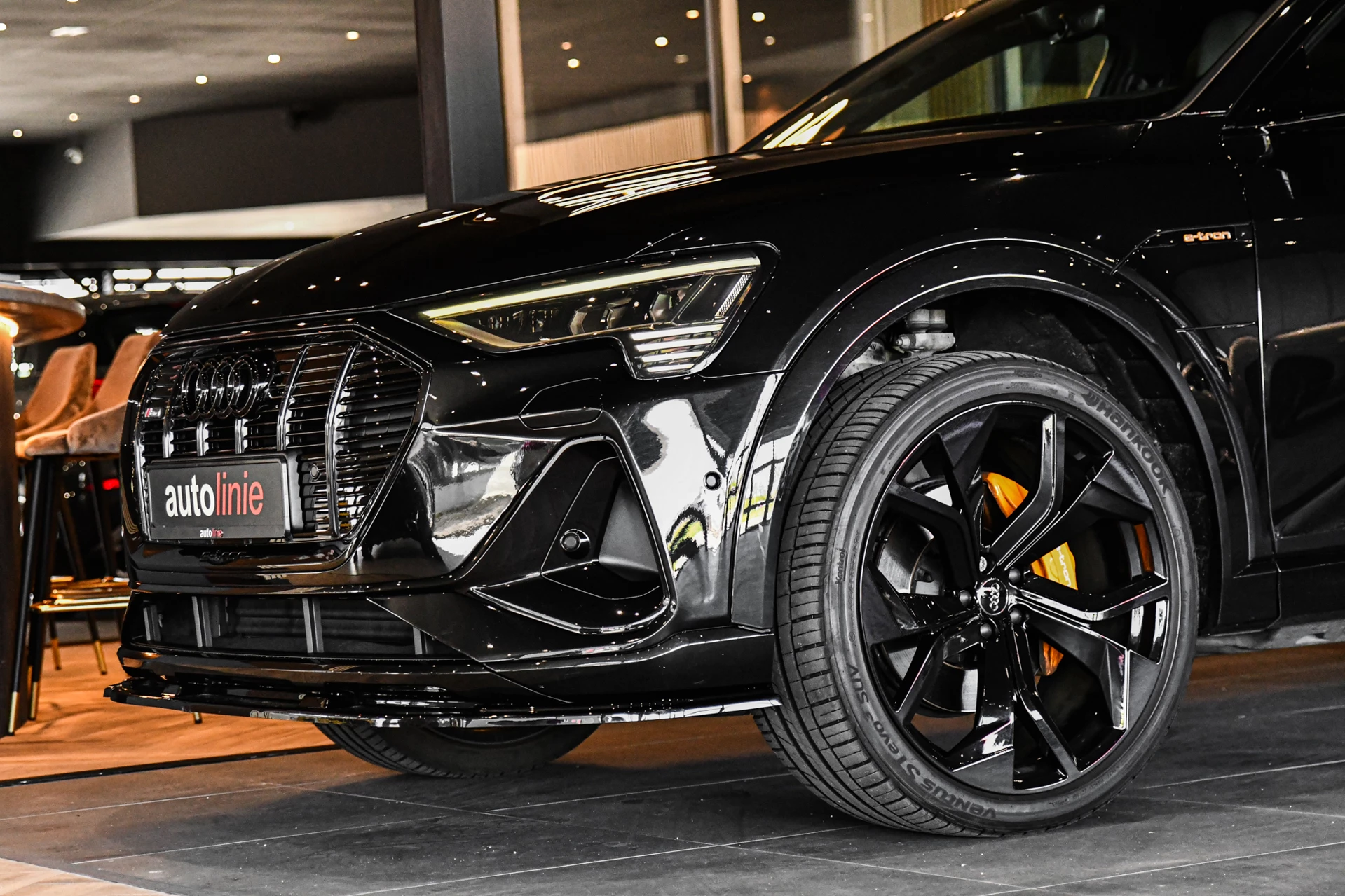 Hoofdafbeelding Audi e-tron