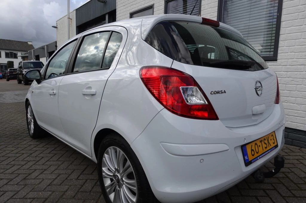 Hoofdafbeelding Opel Corsa