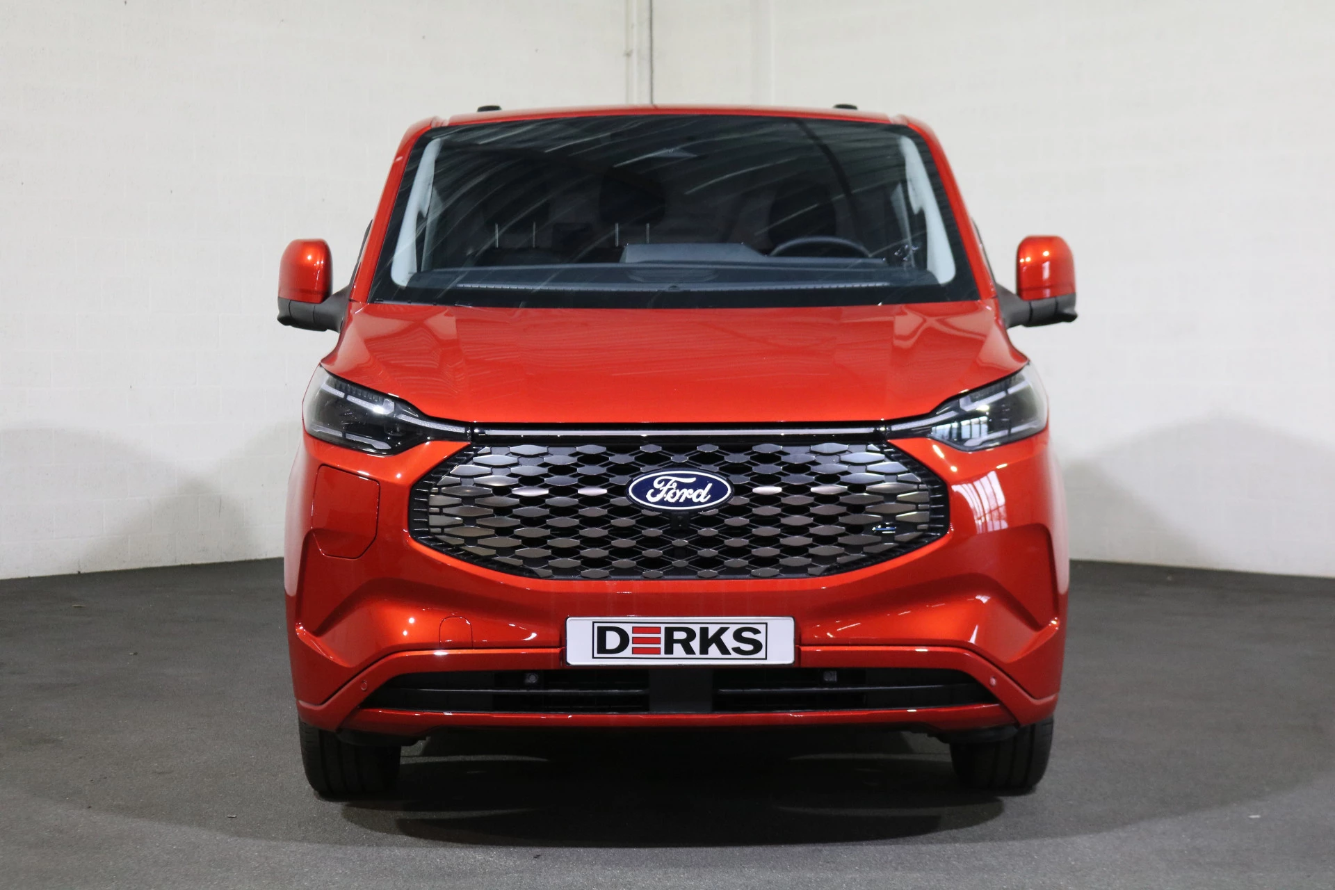 Hoofdafbeelding Ford E-Transit Custom