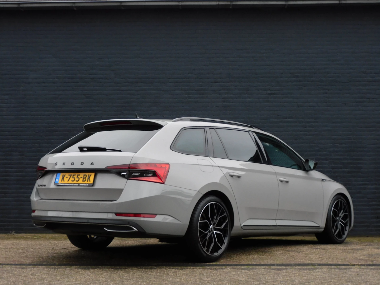 Hoofdafbeelding Škoda Superb