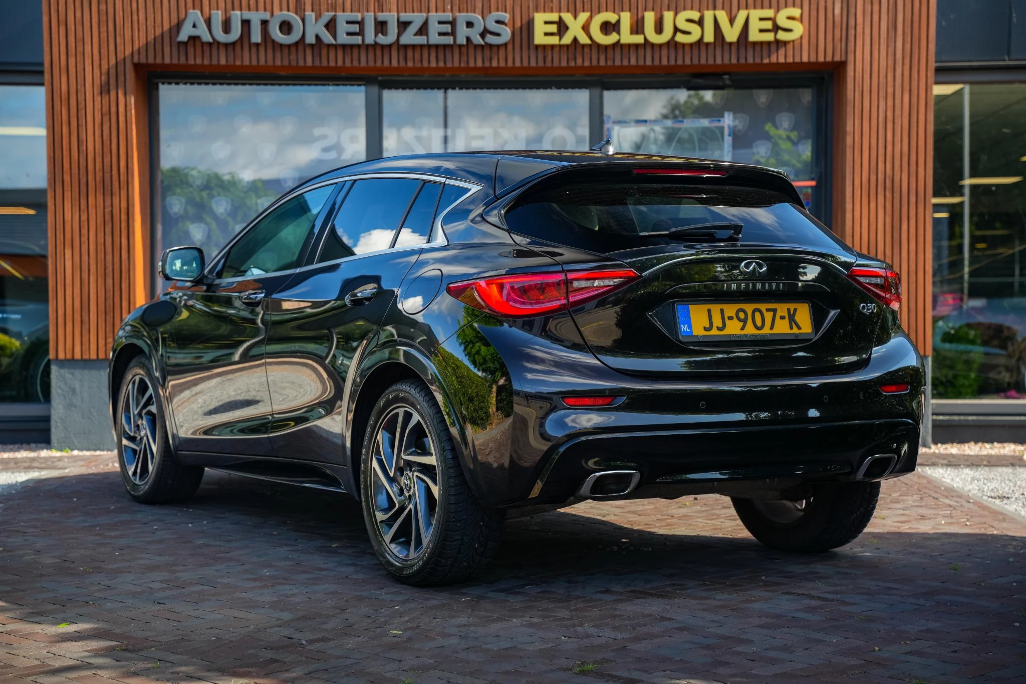 Hoofdafbeelding Infiniti Q