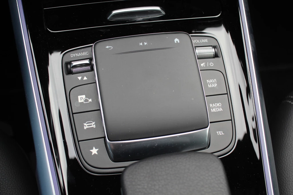 Hoofdafbeelding Mercedes-Benz EQB