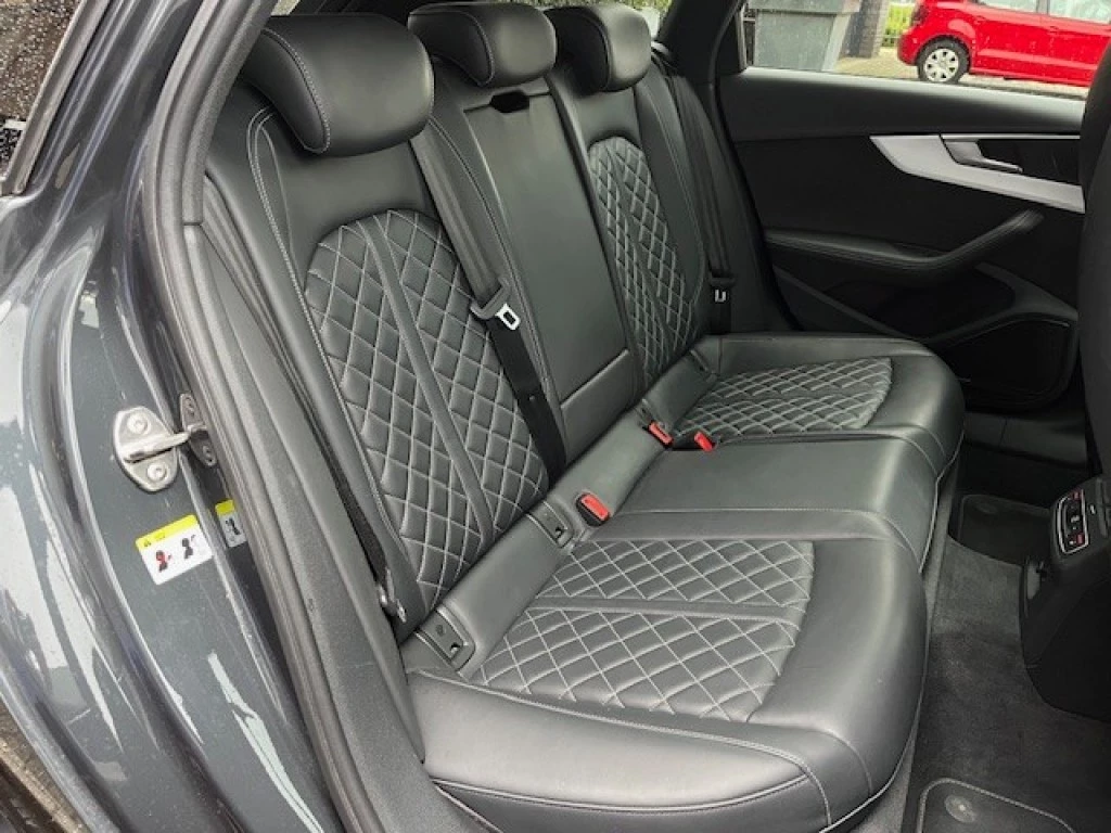 Hoofdafbeelding Audi S4