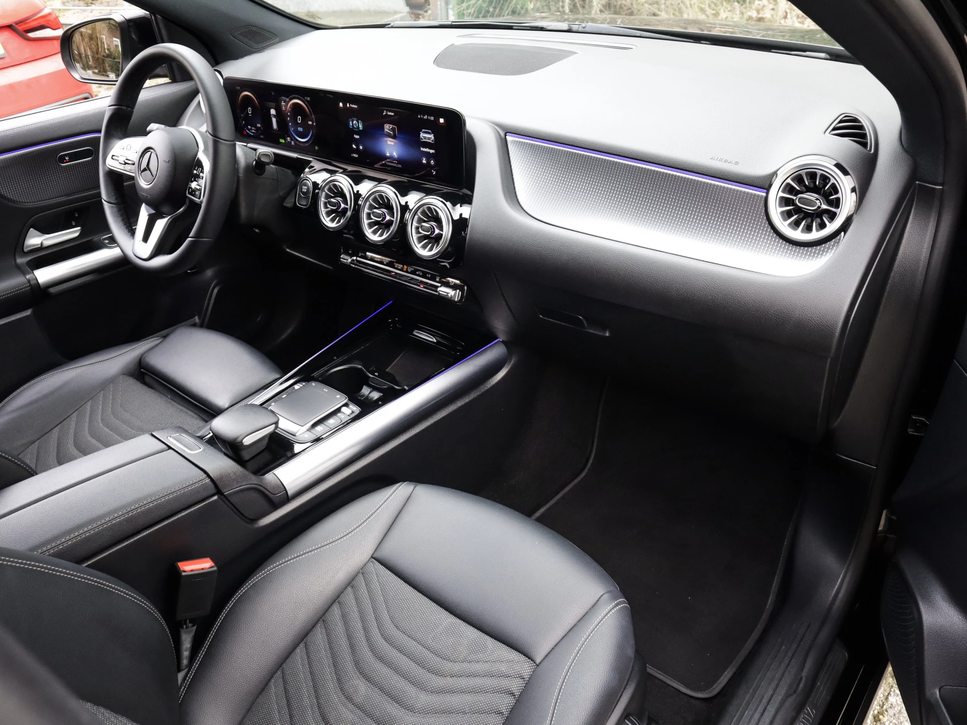 Hoofdafbeelding Mercedes-Benz EQA