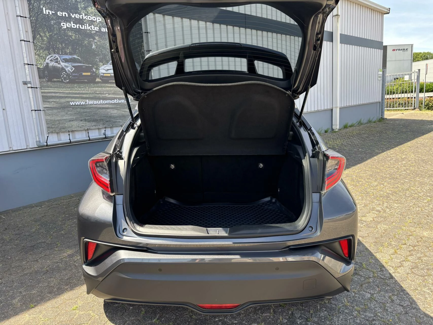 Hoofdafbeelding Toyota C-HR