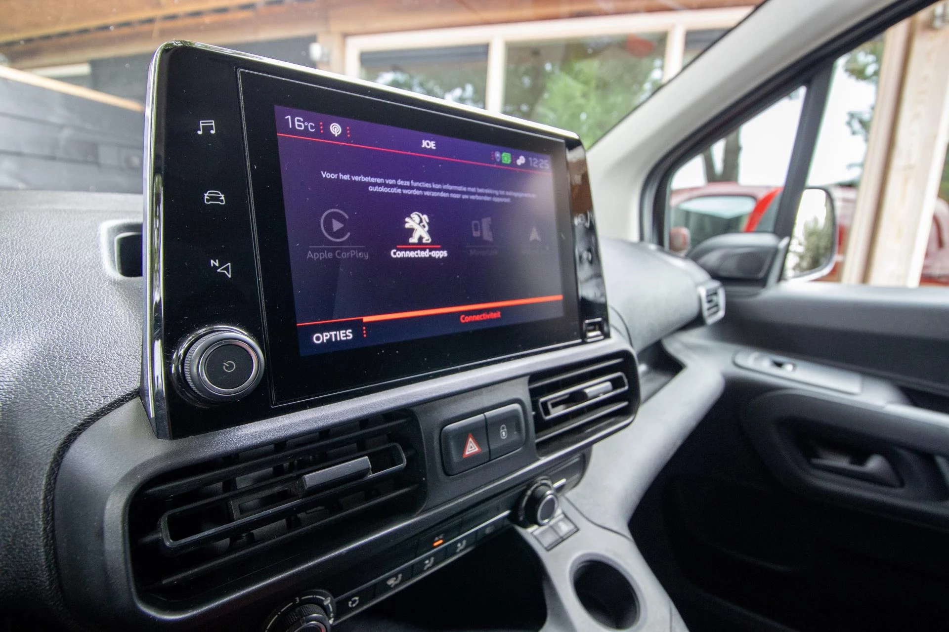 Hoofdafbeelding Peugeot Partner