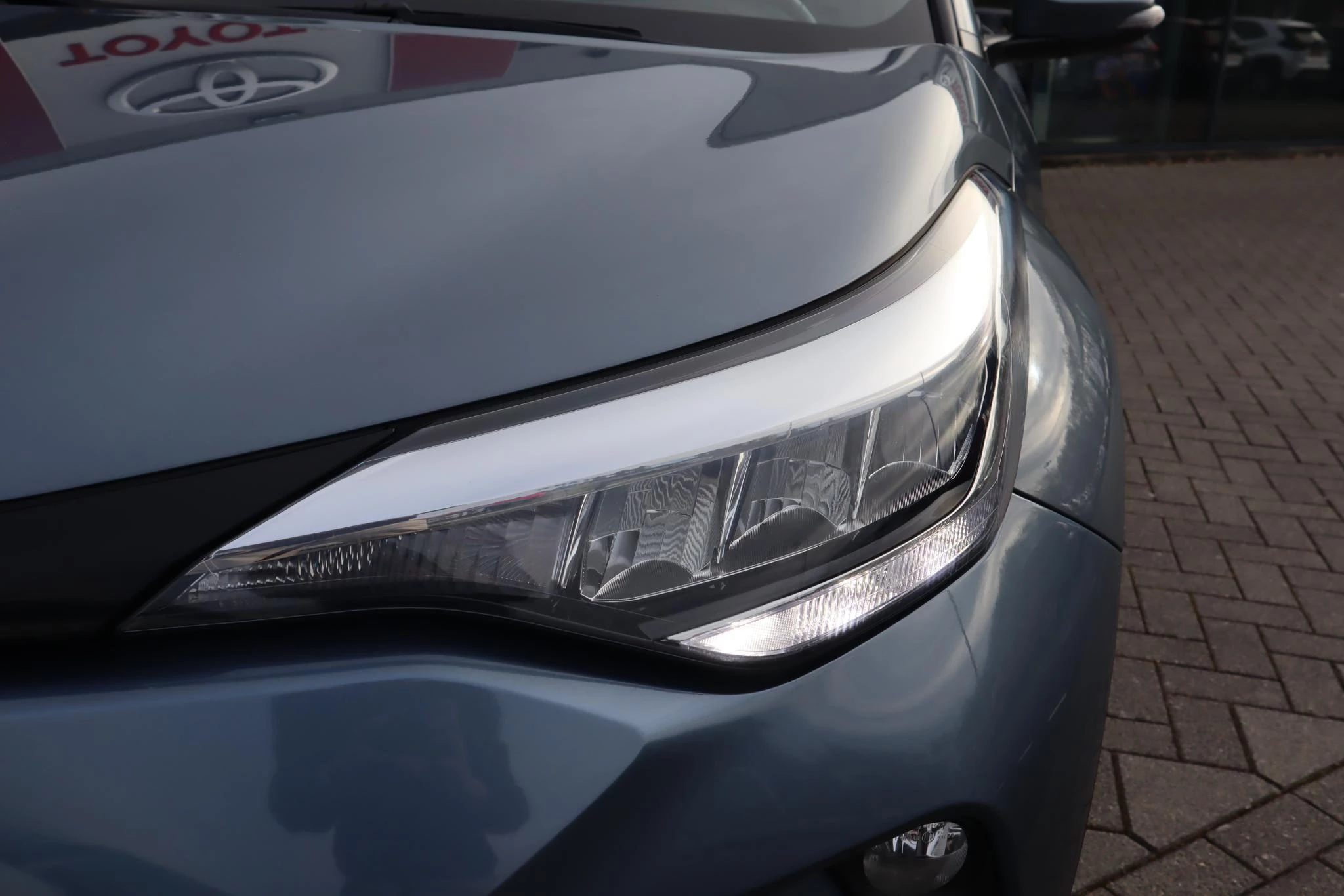Hoofdafbeelding Toyota C-HR