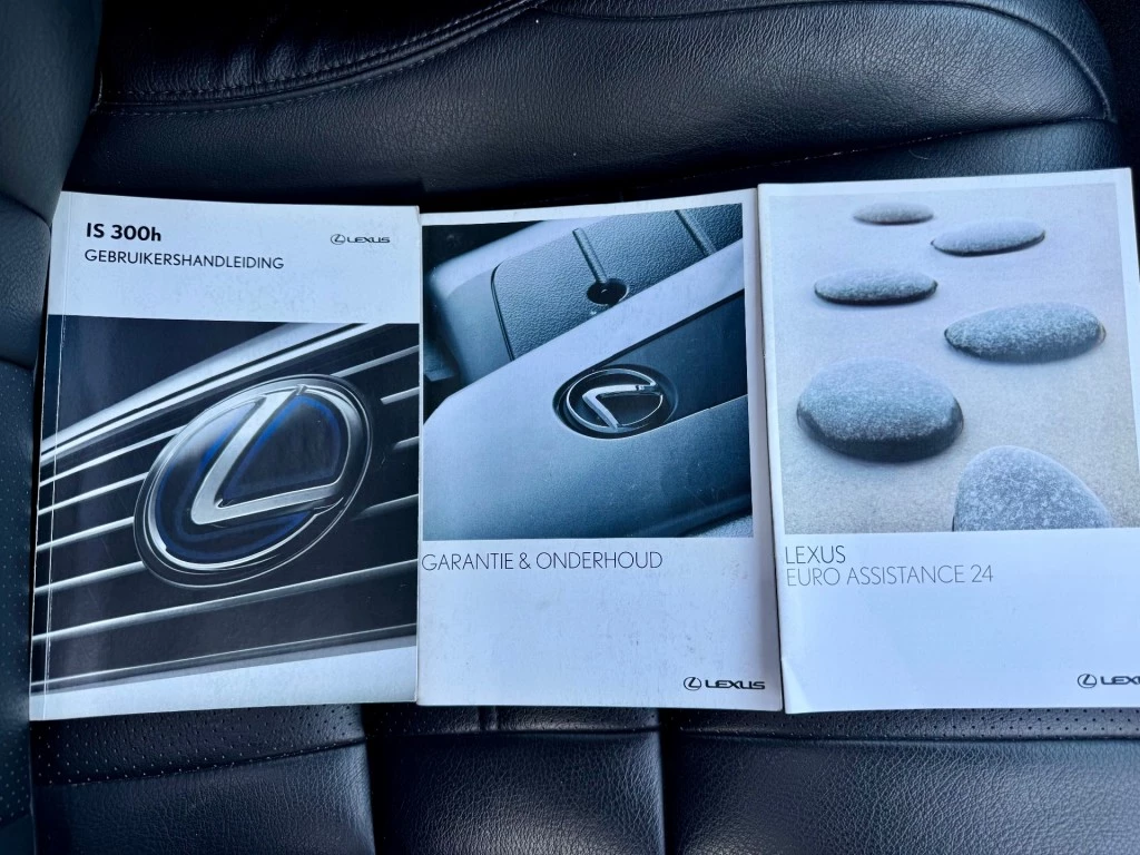 Hoofdafbeelding Lexus IS