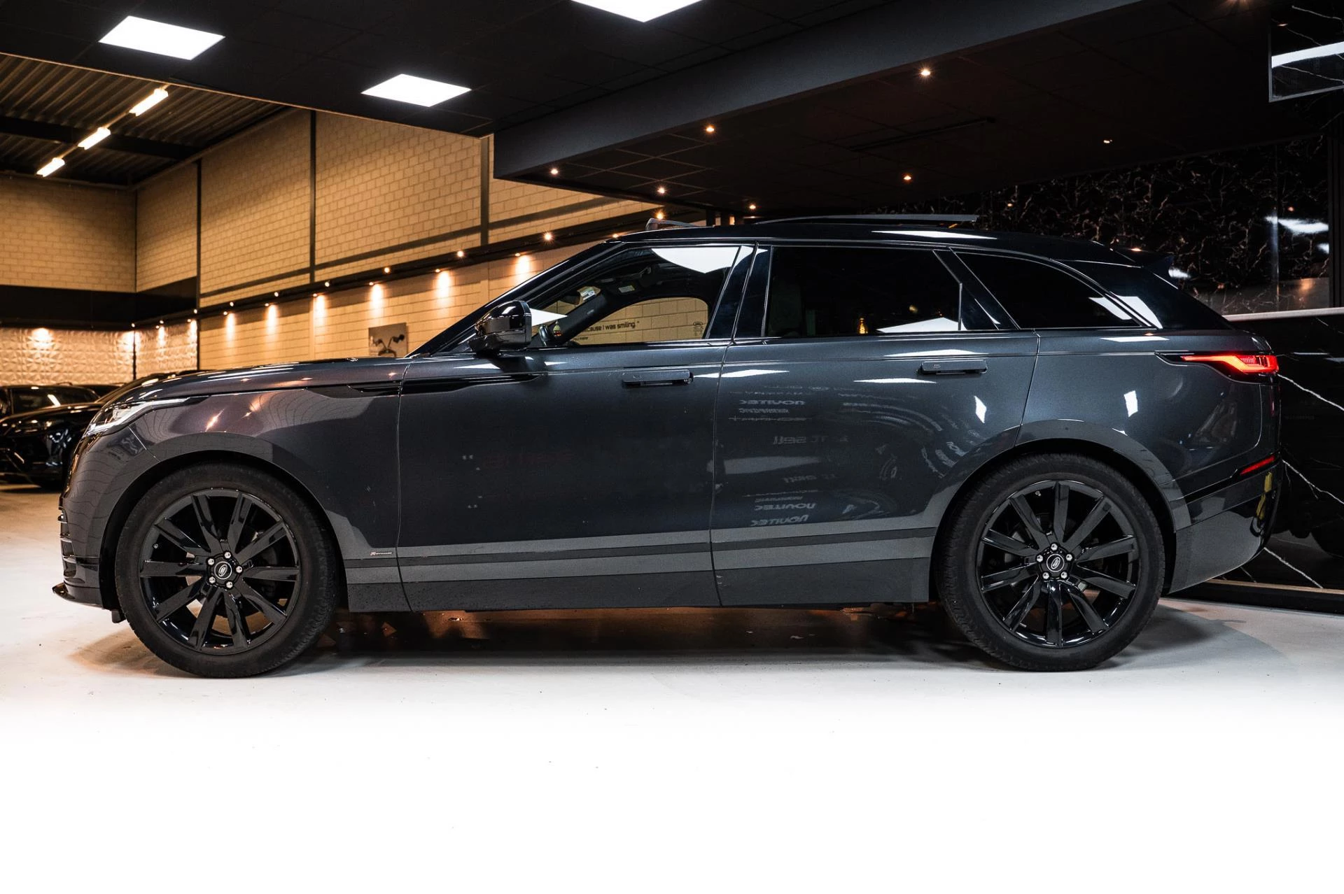 Hoofdafbeelding Land Rover Range Rover Velar