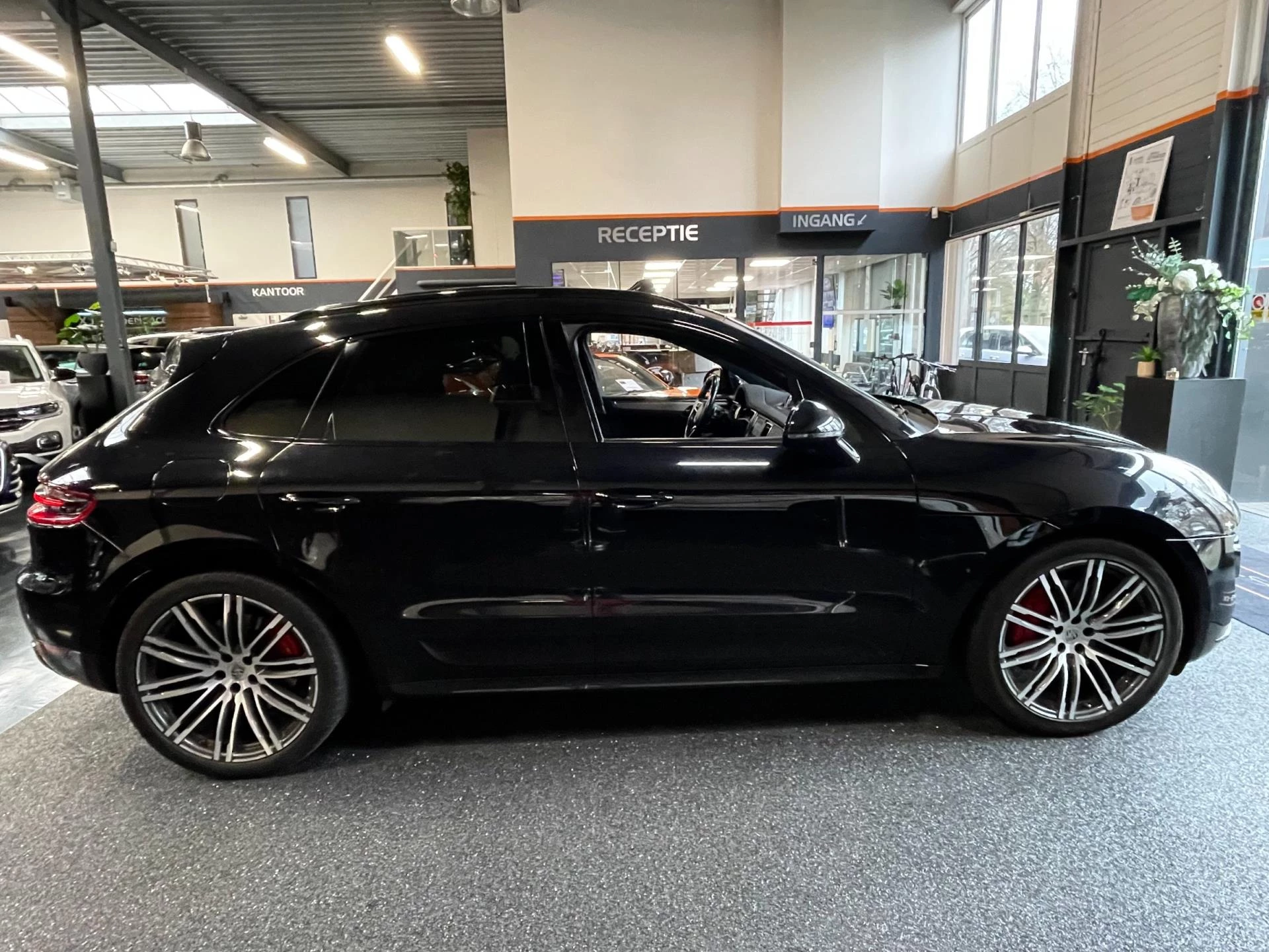 Hoofdafbeelding Porsche Macan