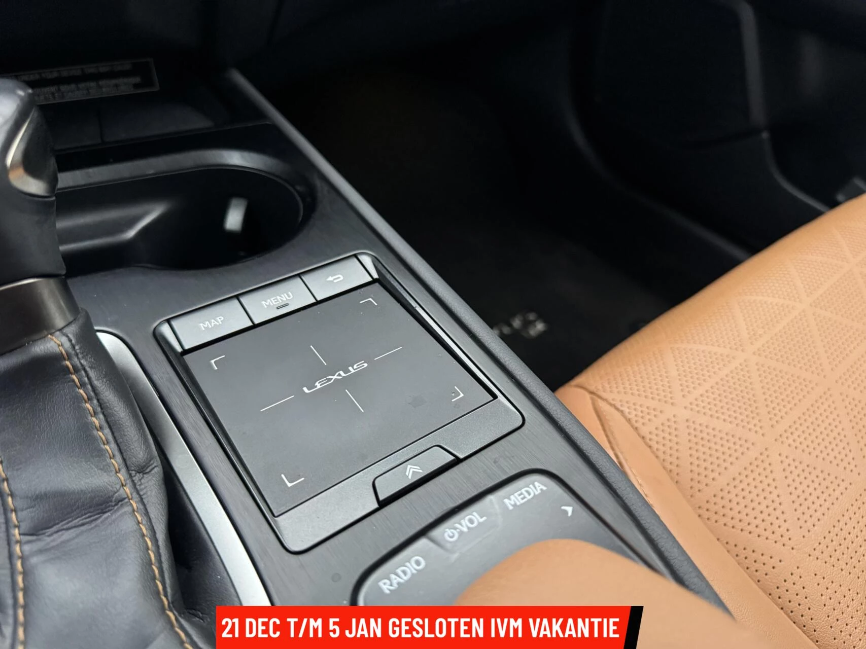 Hoofdafbeelding Lexus UX