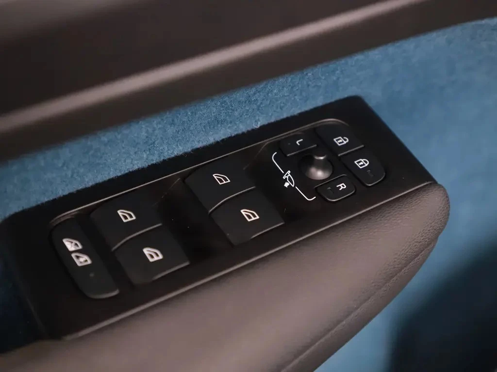 Hoofdafbeelding Volvo C40
