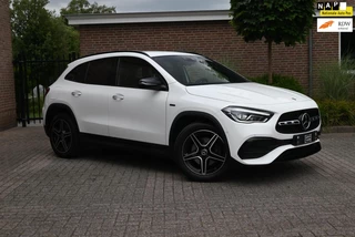 Hoofdafbeelding Mercedes-Benz GLA Mercedes-Benz GLA-klasse 250 e Business Solution AMG Limited Adaptive Keyless Camera Sfeerverlichting 19''