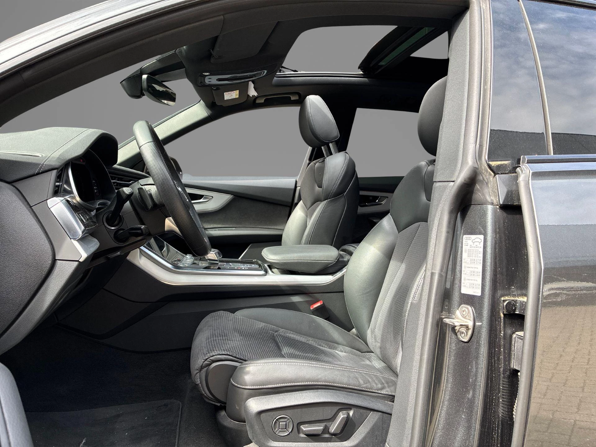 Hoofdafbeelding Audi Q8