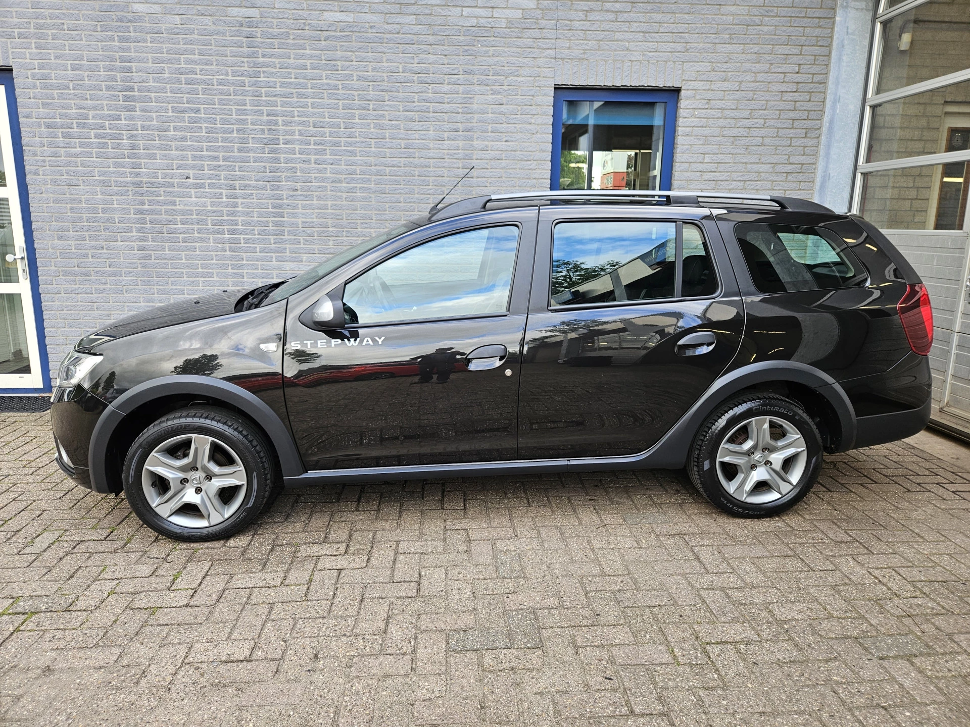Hoofdafbeelding Dacia Logan