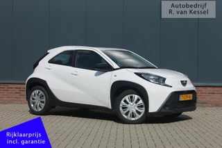 Toyota Aygo X 1.0 VVT-i MT Play I 1e Eig. I Carplay I Als nieuw I NL-auto