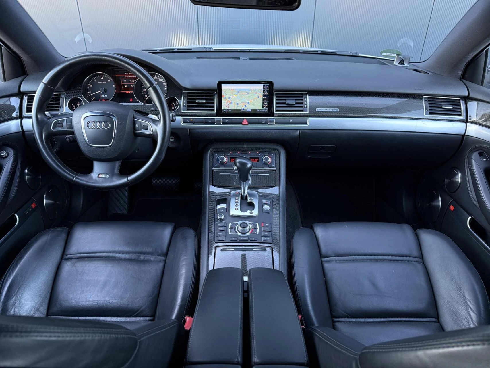 Hoofdafbeelding Audi S8