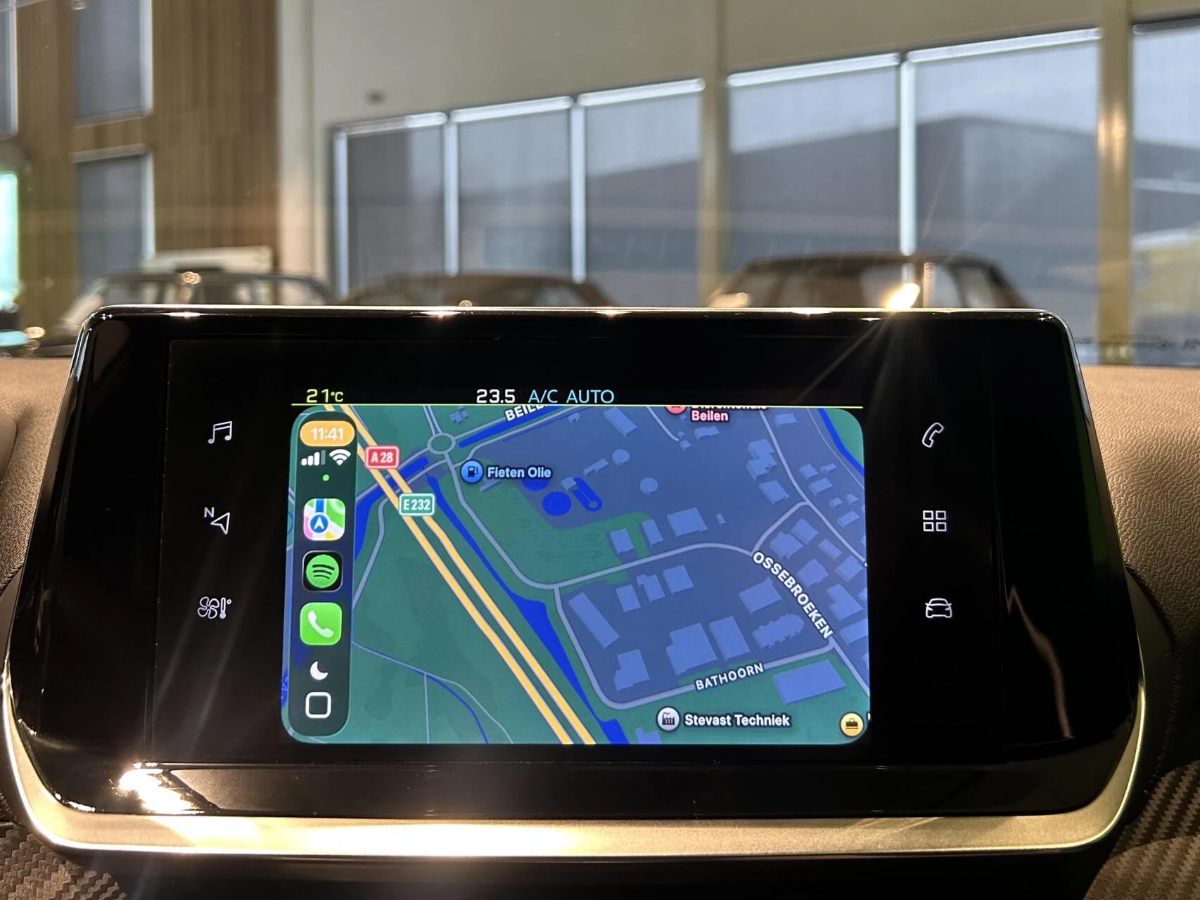 Hoofdafbeelding Peugeot e-2008