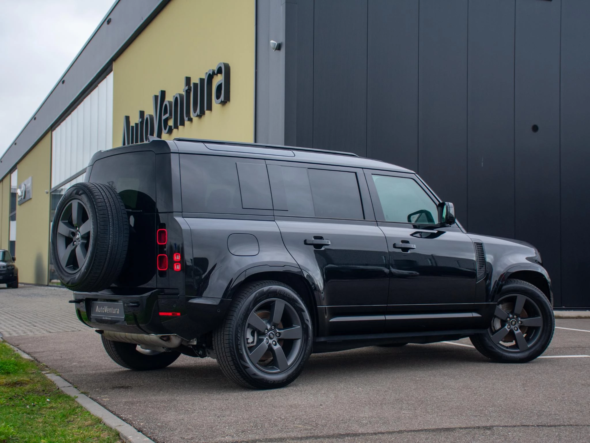 Hoofdafbeelding Land Rover Defender