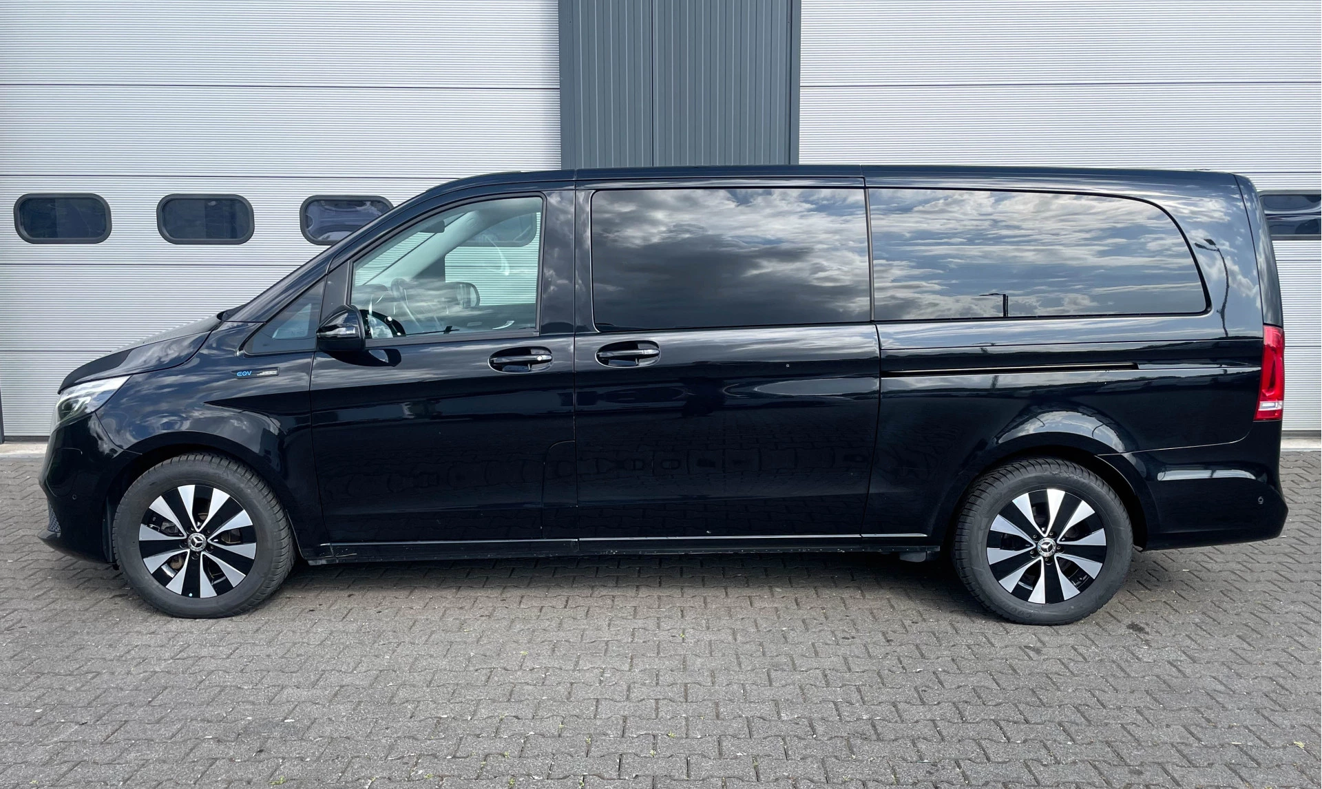 Hoofdafbeelding Mercedes-Benz EQV