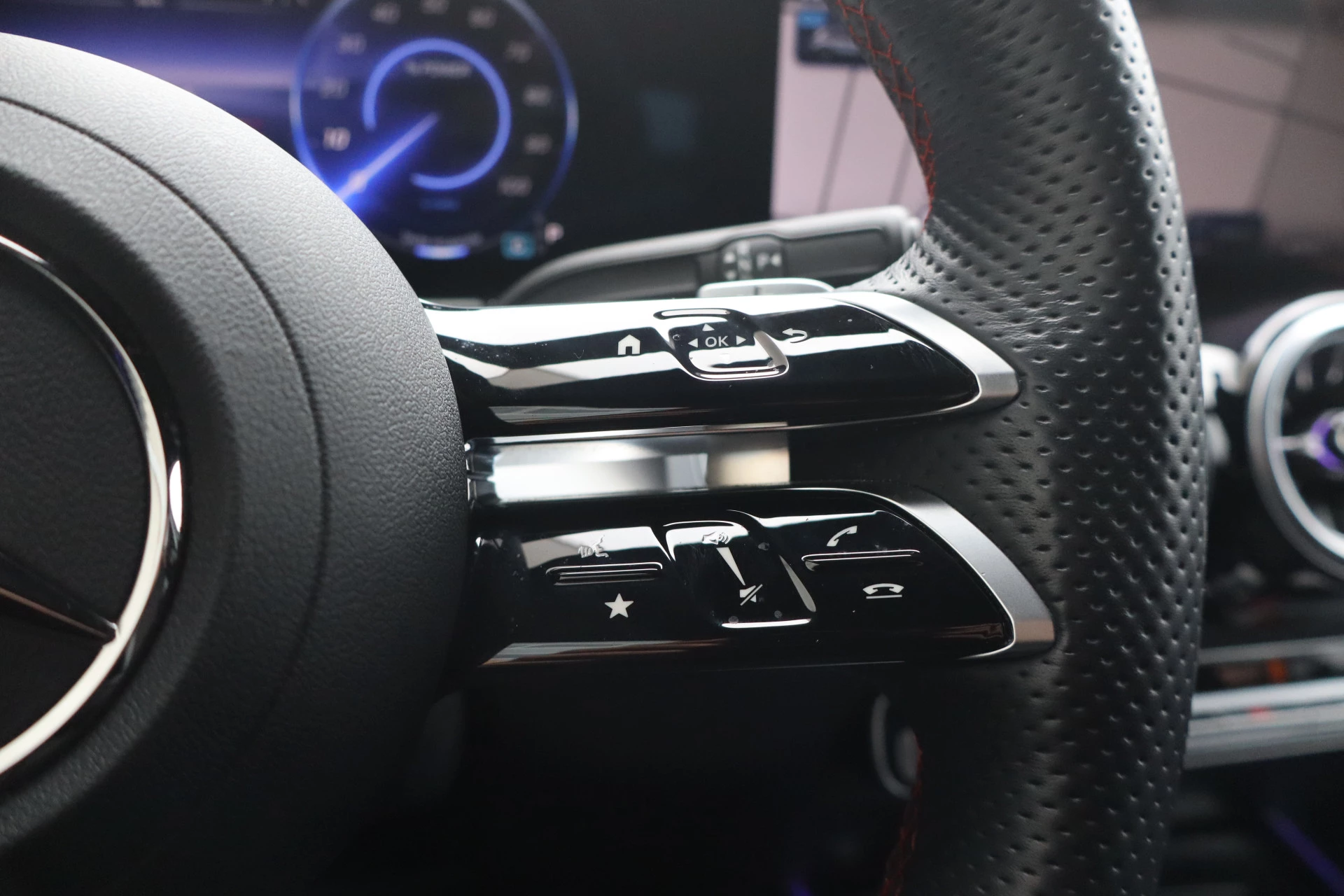 Hoofdafbeelding Mercedes-Benz EQB