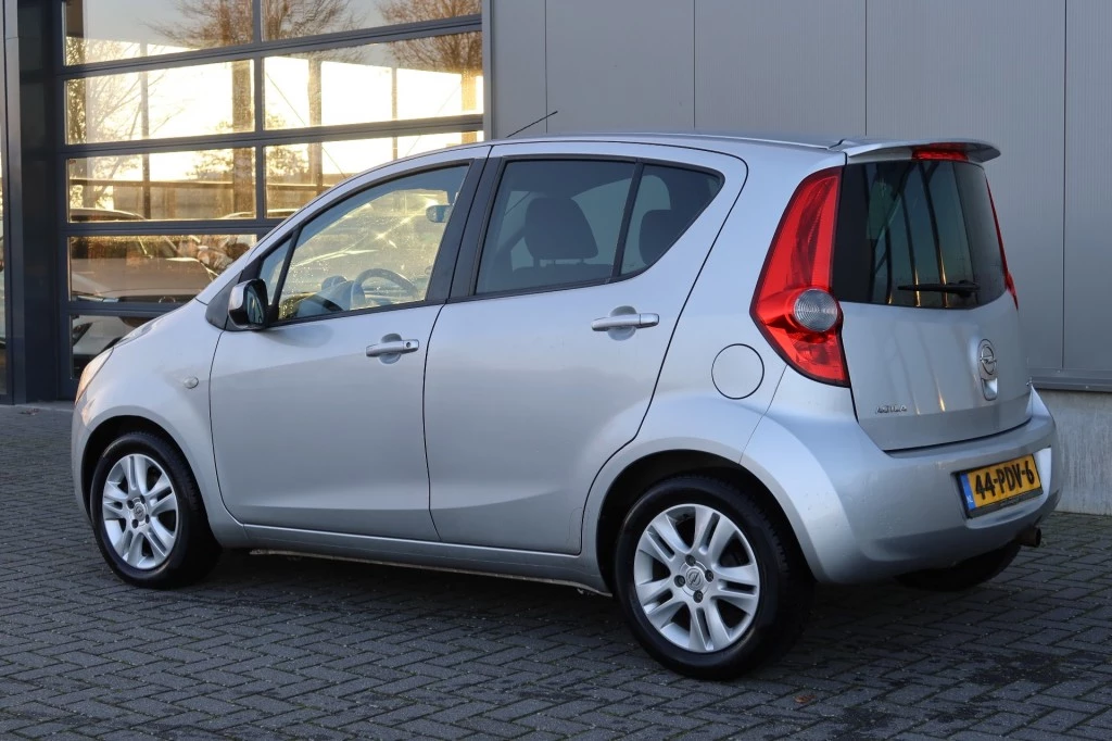 Hoofdafbeelding Opel Agila