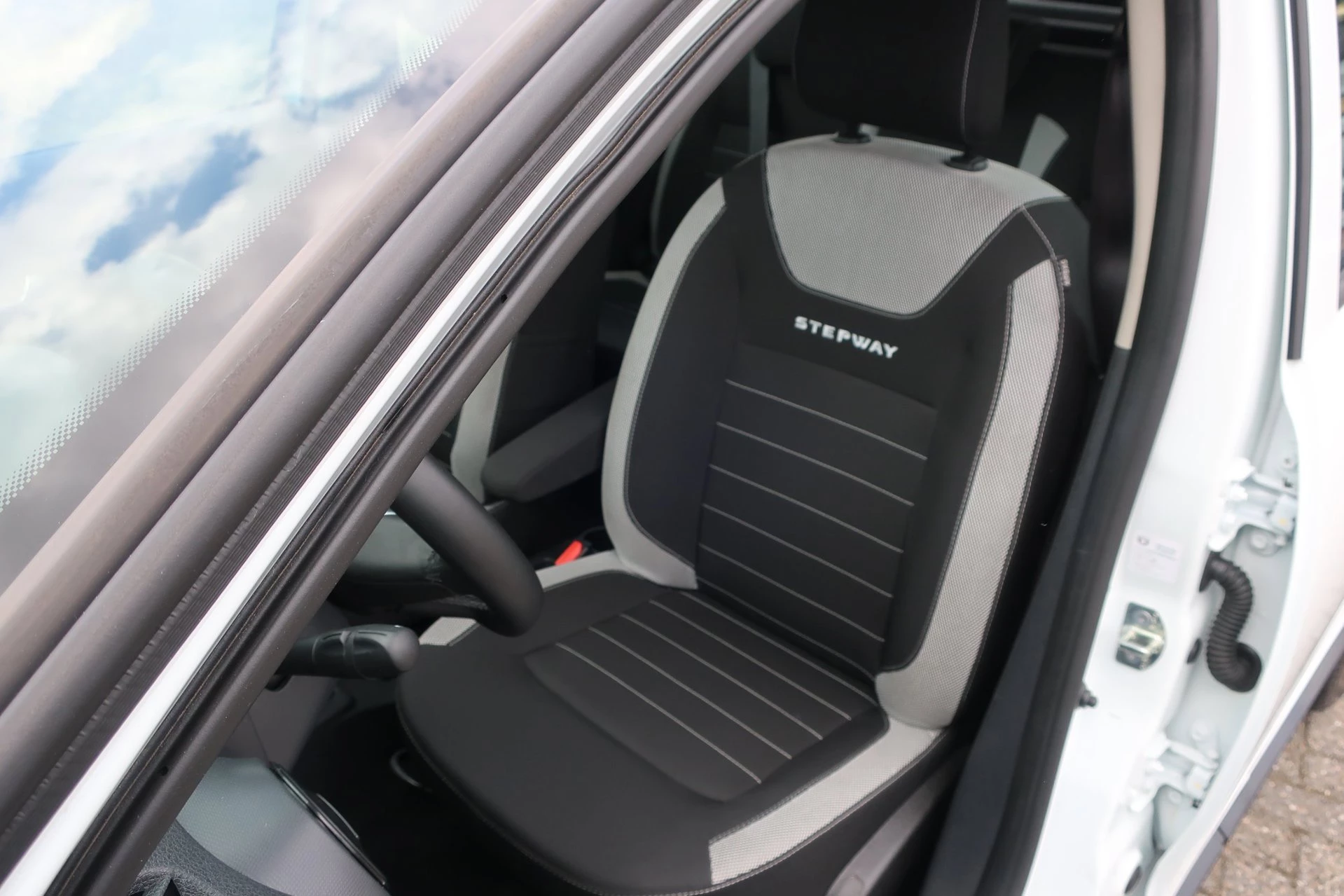 Hoofdafbeelding Dacia Sandero