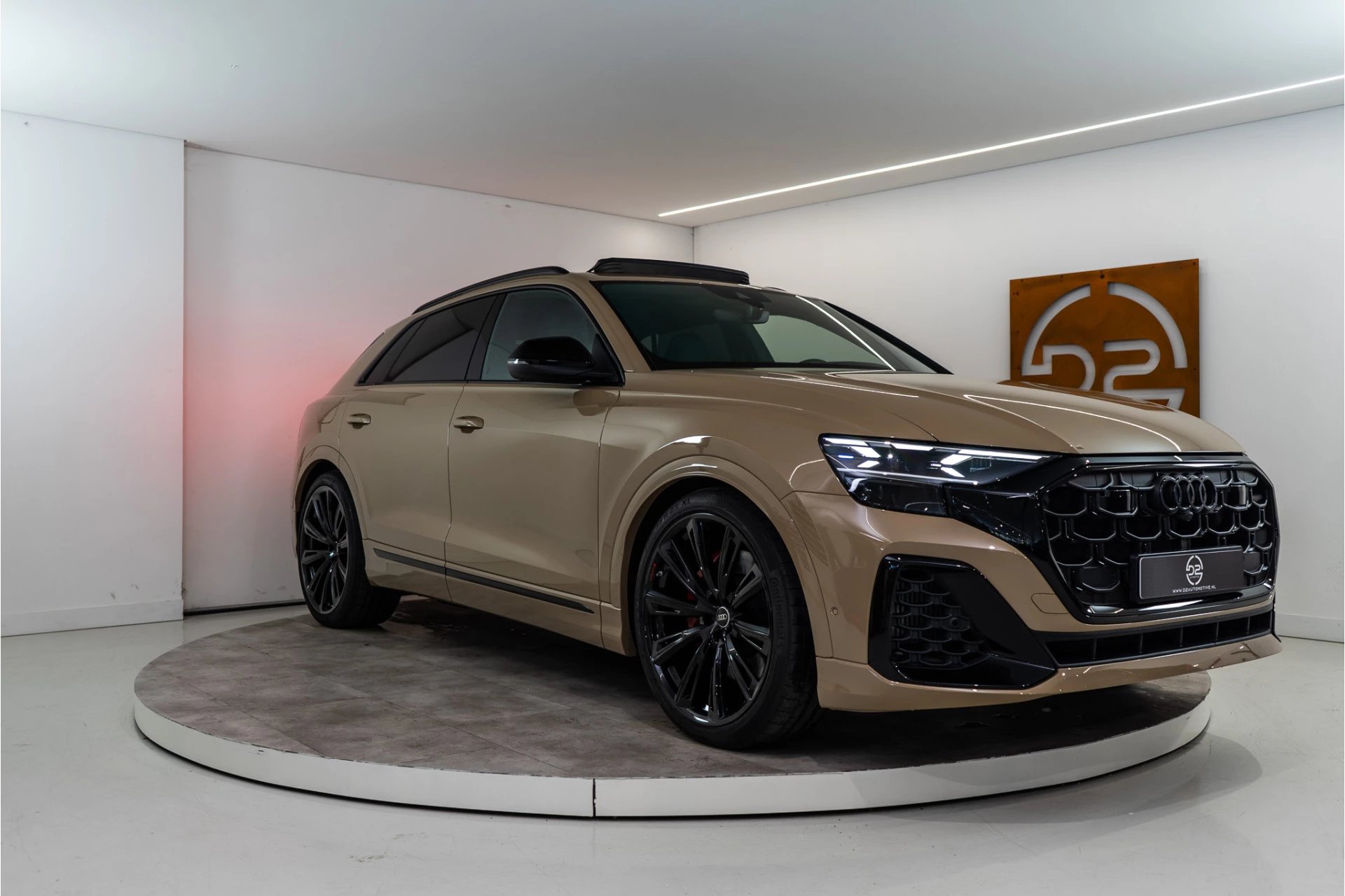 Hoofdafbeelding Audi Q8