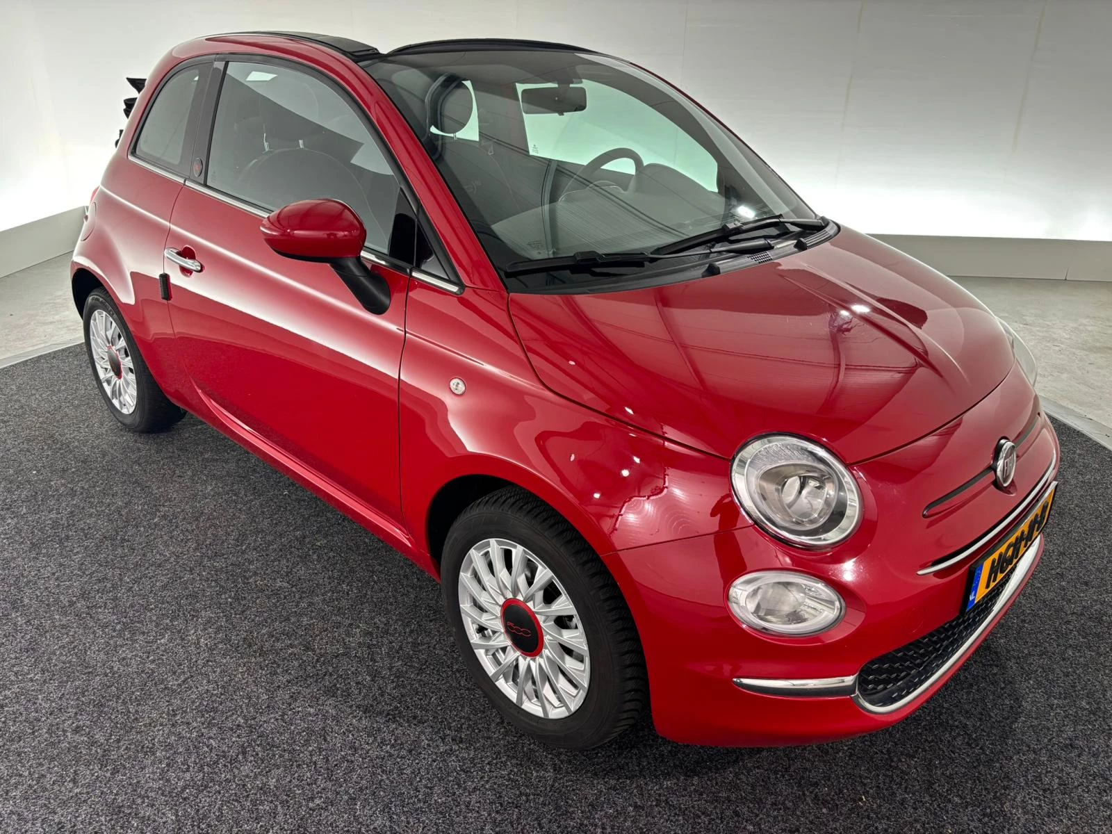 Hoofdafbeelding Fiat 500C