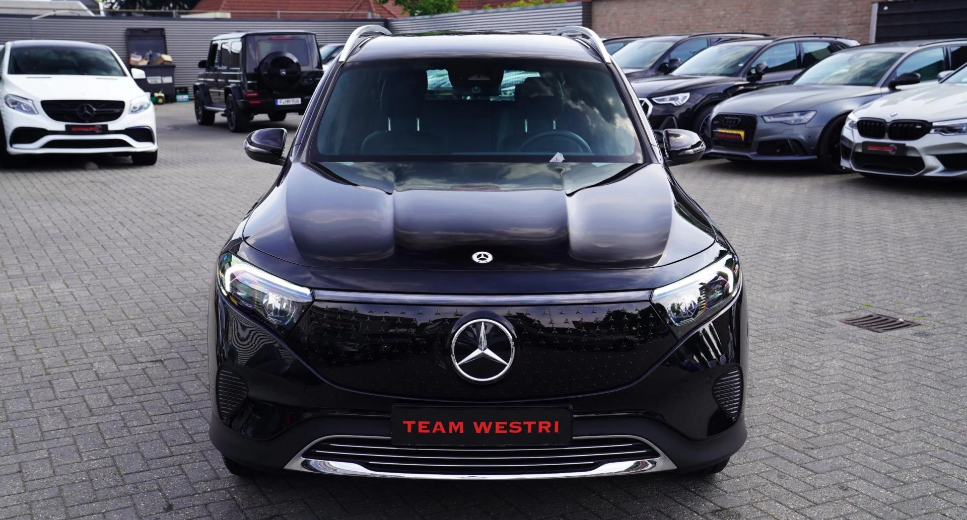 Hoofdafbeelding Mercedes-Benz EQB