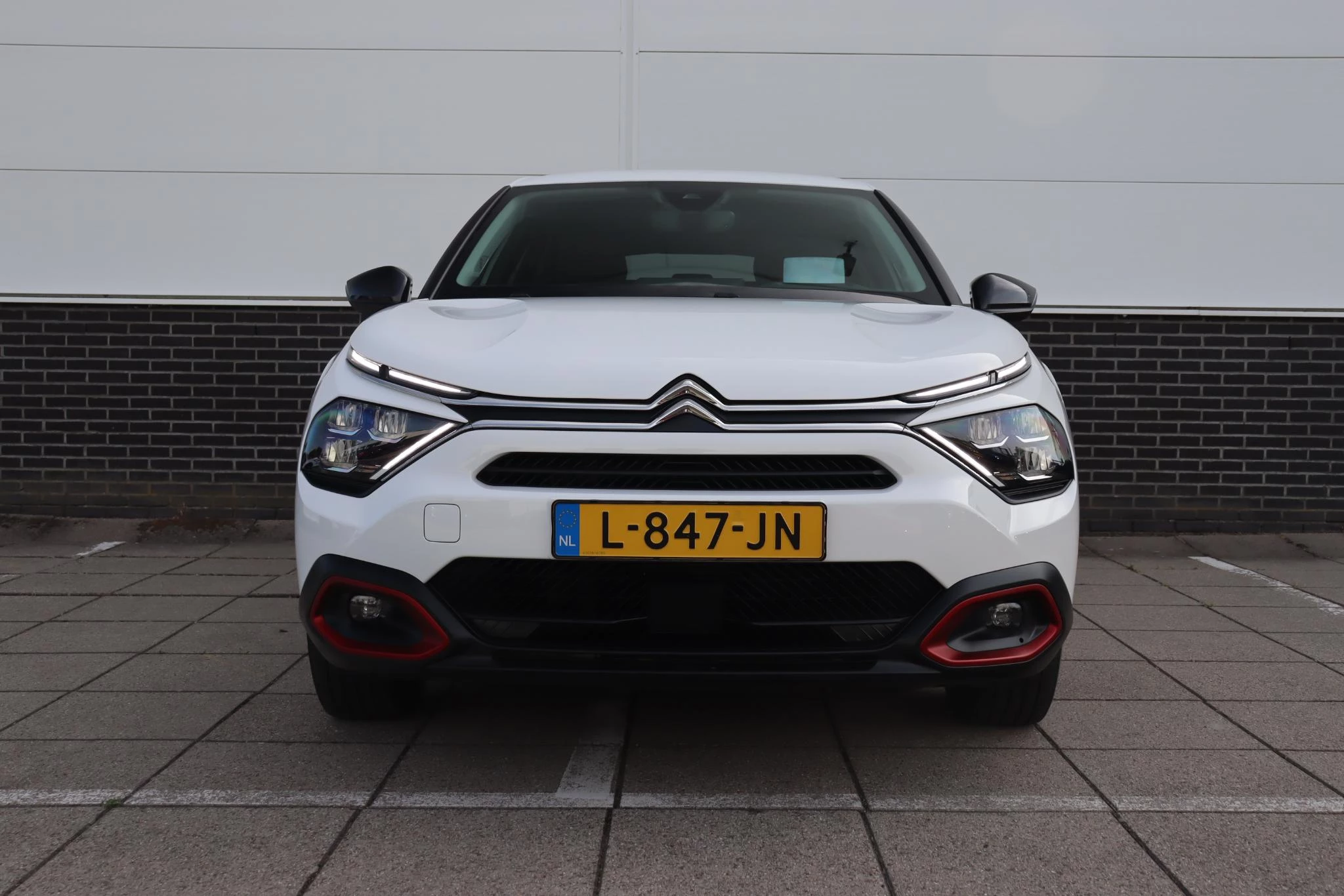 Hoofdafbeelding Citroën ë-C4