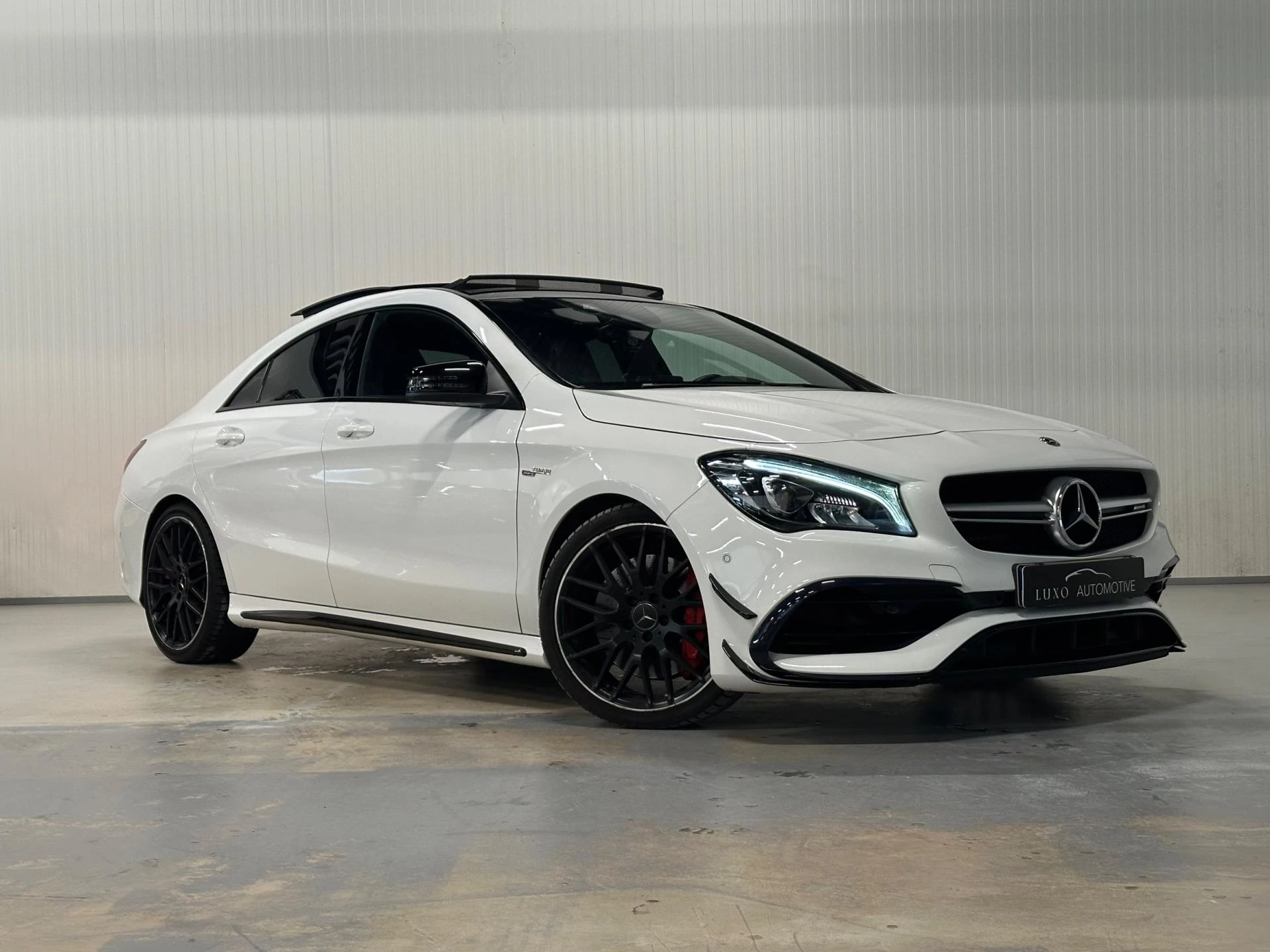Hoofdafbeelding Mercedes-Benz CLA