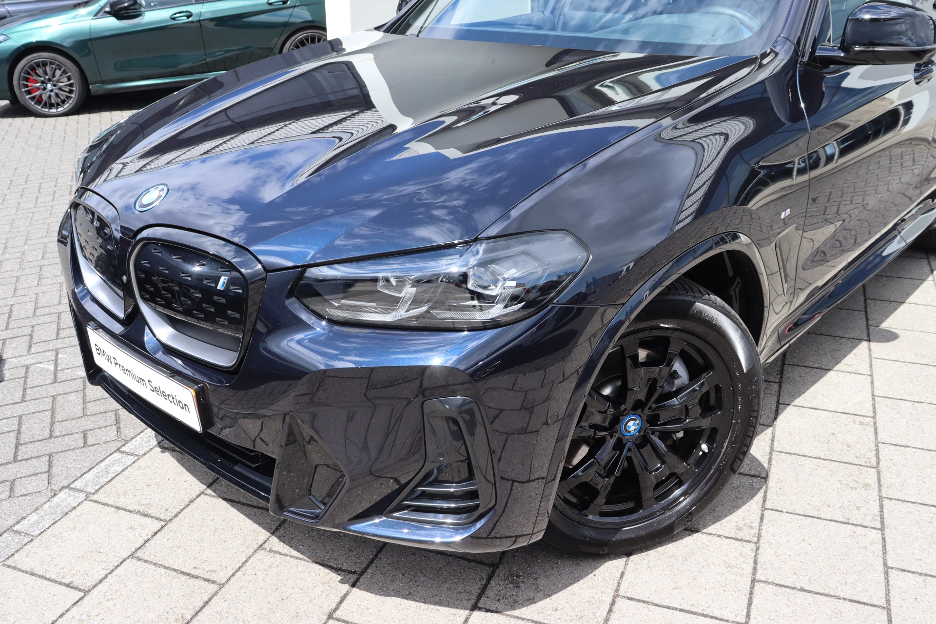 Hoofdafbeelding BMW iX3