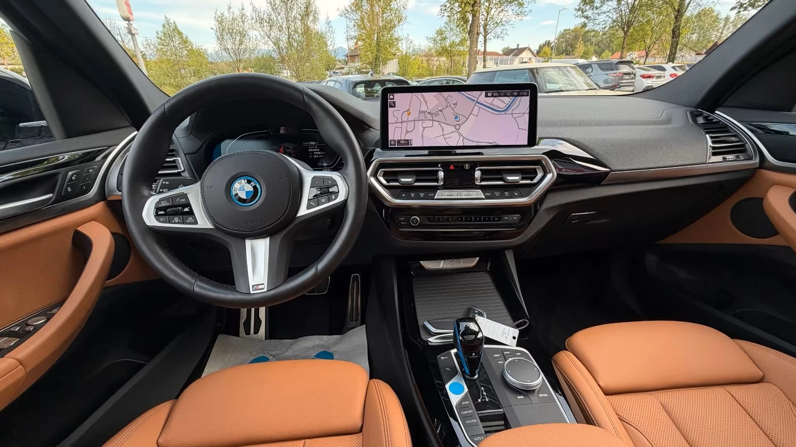 Hoofdafbeelding BMW iX3