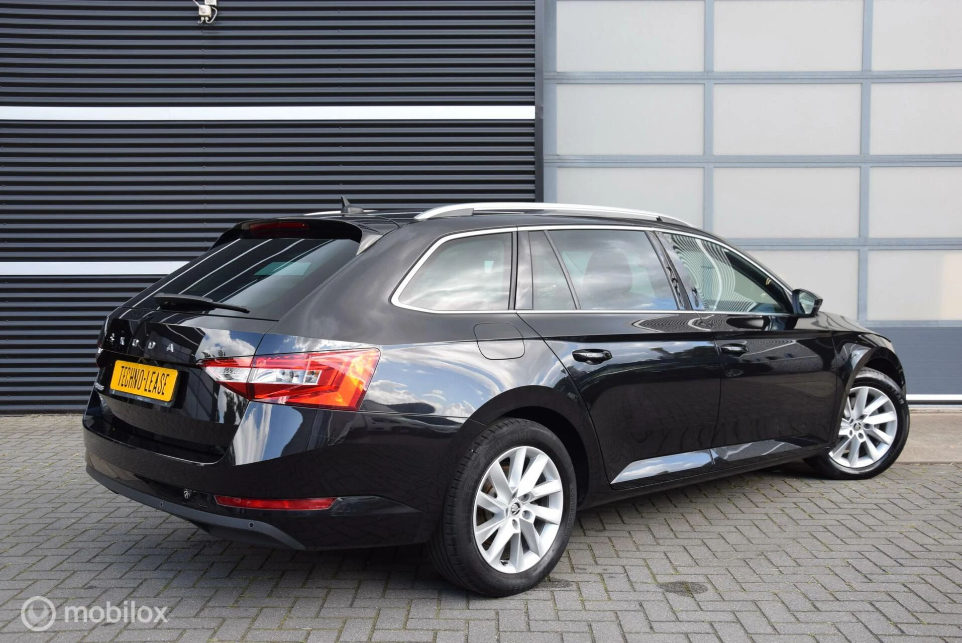 Hoofdafbeelding Škoda Superb