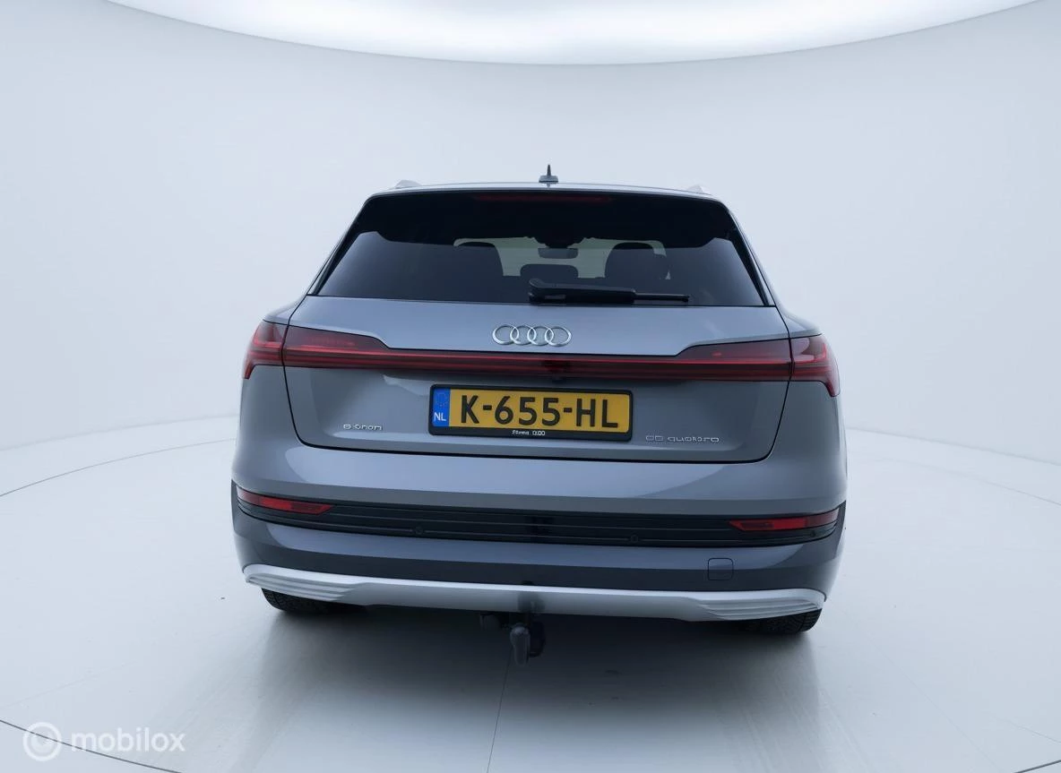 Hoofdafbeelding Audi e-tron