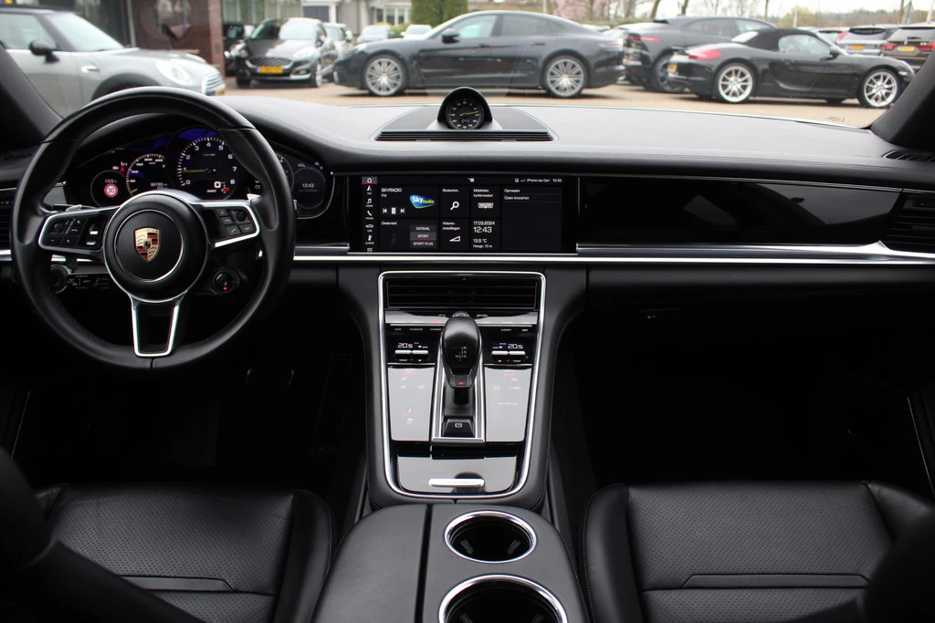 Hoofdafbeelding Porsche Panamera