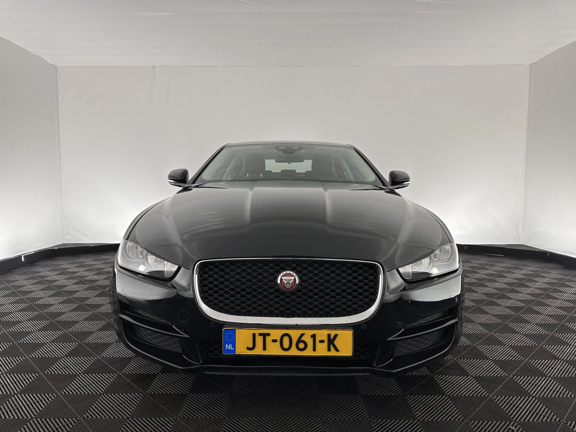 Hoofdafbeelding Jaguar XE